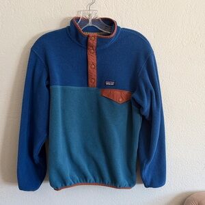 Patagonia Men's Two-Tone Blue and Rust button up fleece Sweater